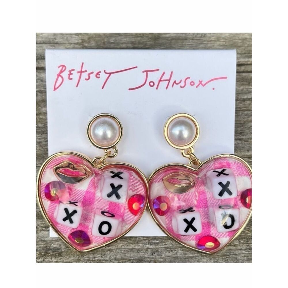 NWT New Betsey Johnson XOXO Pink and Gold Heart Earrings w/Pearls Studs
